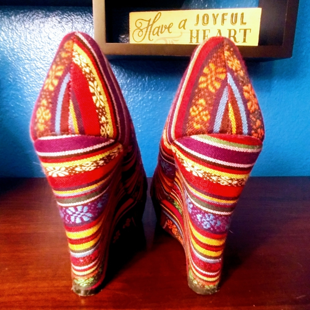 Multicolor Mossimo Wedges 7.5 - Picture 4 of 5